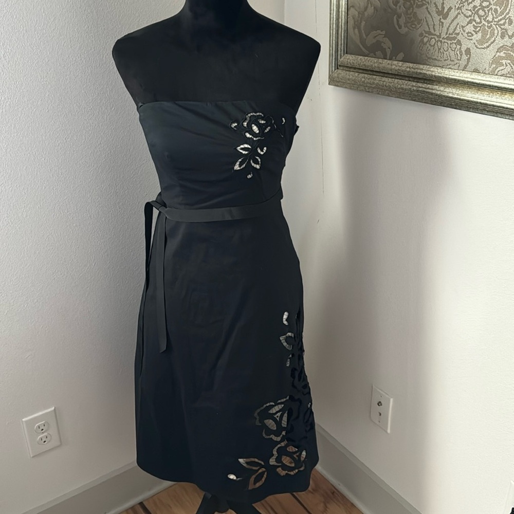 EXPRESS stretch black strapless cotton dress A Line floral cut out ivory lined 4
